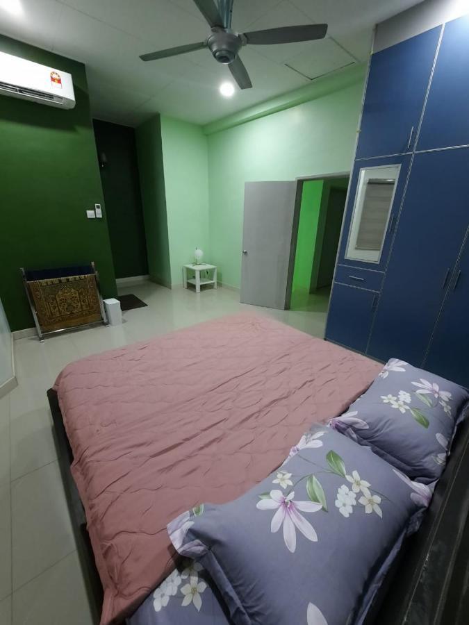 Homestay Dr. Z Klang Exterior photo